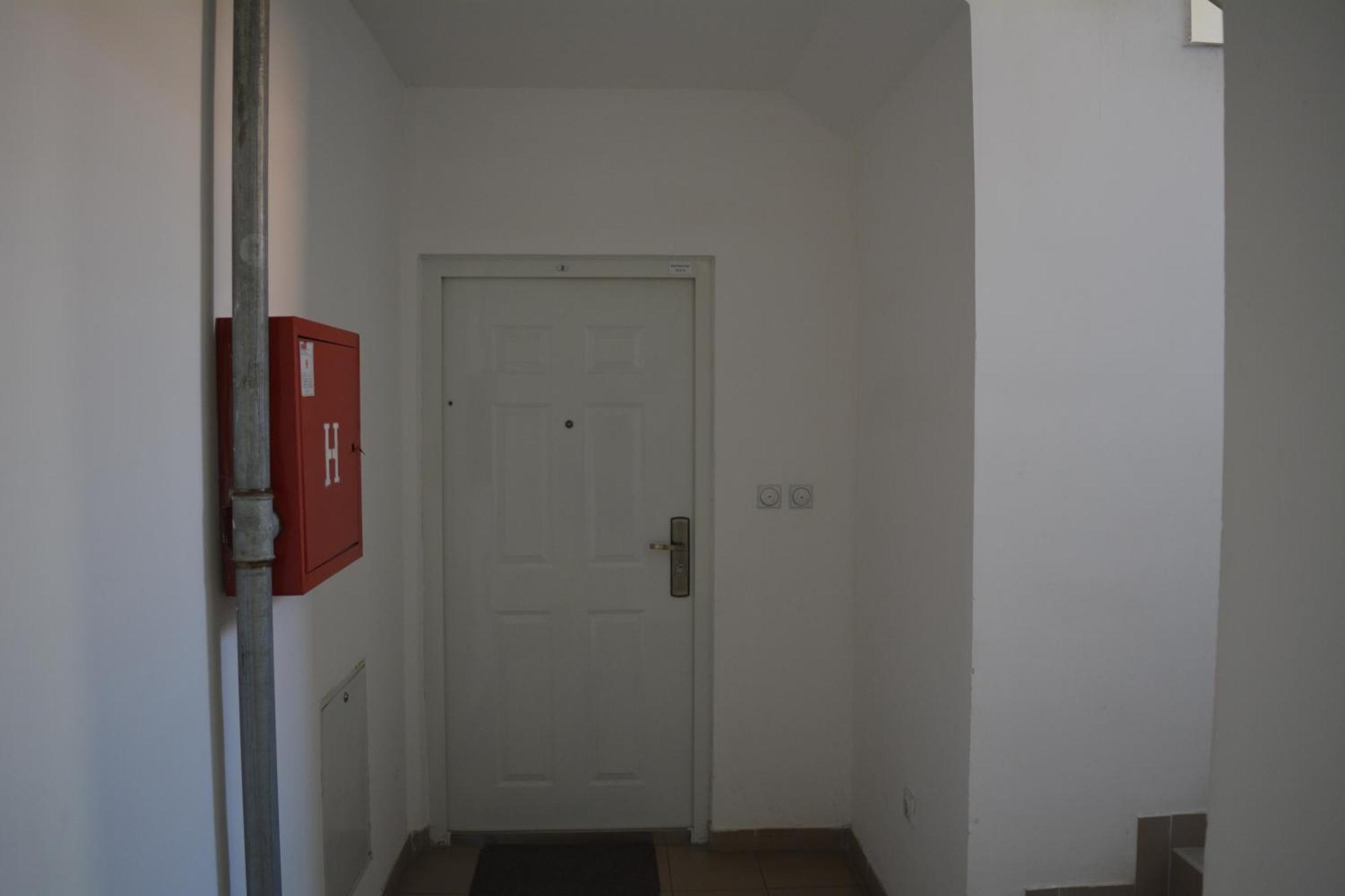 Apartman Пирот Экстерьер фото